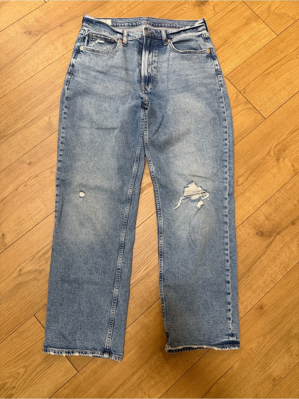 Gap women’s 90s loose high rise Jeans size 8